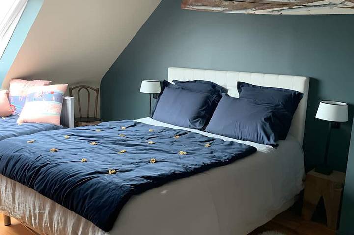 Chambre d’hôte pour 2 personnes, avec piscine et jardin à Sauzon