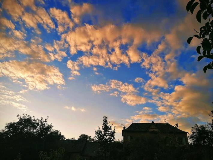 Location de vacances pour 6 personnes, avec vue et jardin dans Le Bas Ségala - 2