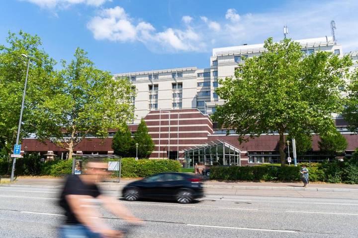Hotel für 3 Personen, mit Balkon und Terrasse sowie Garten in Bergedorf Hamburg