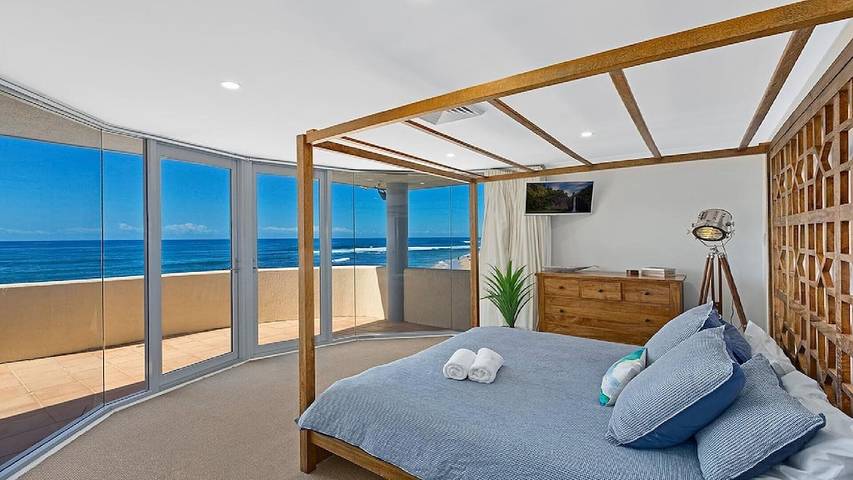 Location de vacances pour 11 personnes, avec jardin ainsi que jacuzzi et balcon dans Blue Bay - 3