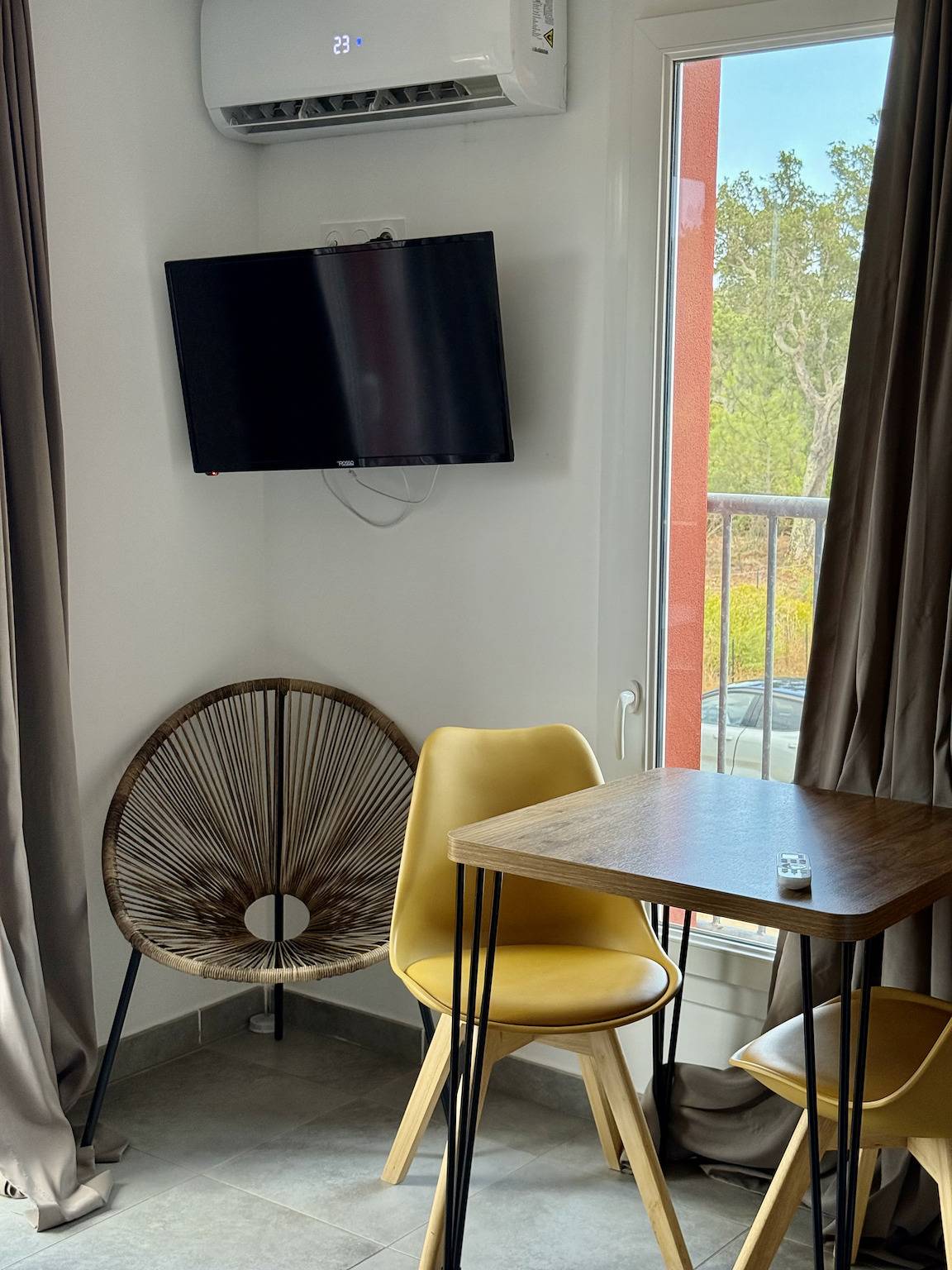Appartement entier, T2 2/4 Personnes n°143 in Lecci, Arrondissement de Sartène