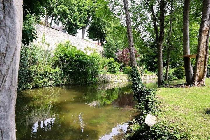 La Nonette- Le charme de la campagne à 5 mn à pied du centre ville historique in Senlis, Oise