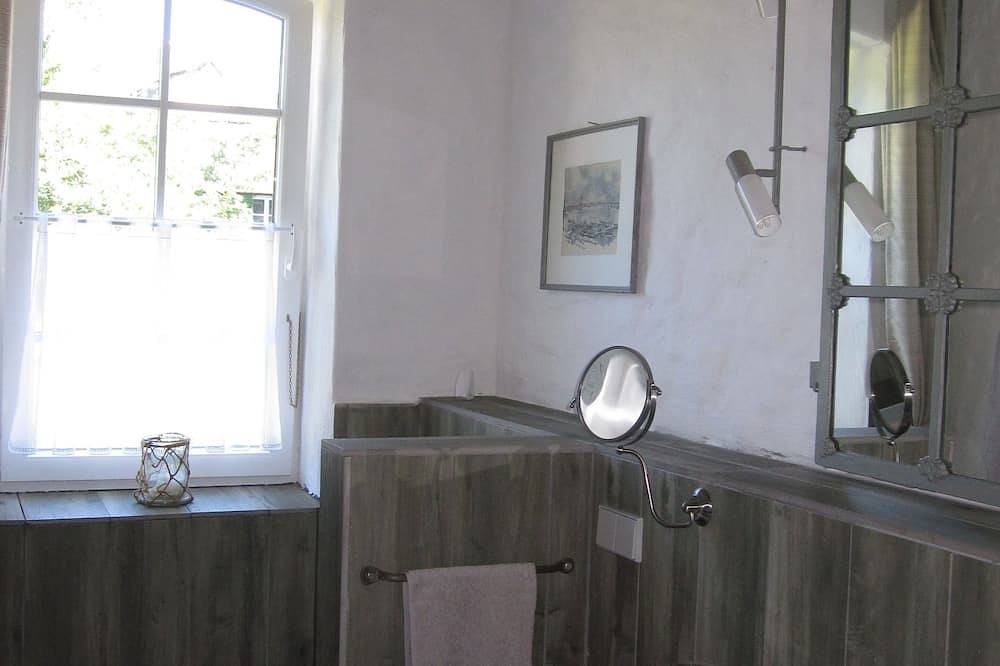 Ganze Wohnung, Feuerstelle- nostalgisch wohnen im Landhaus, mit Kamin, Terrasse und viel Platz in Luhnstedt, Rendsburg-Eckernförde