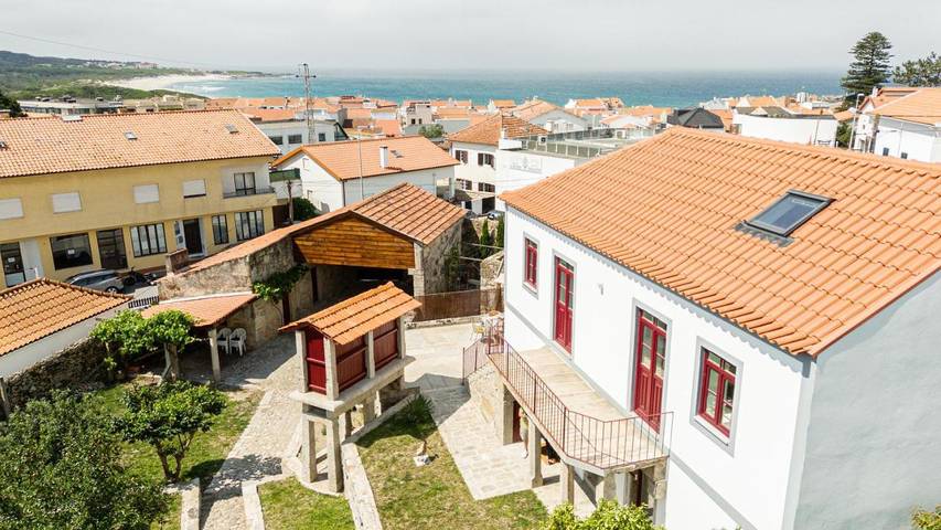 Casa de vacaciones para 8 personas, con vistas y jardín, Se admiten mascotas en Vila Praia de Ancora