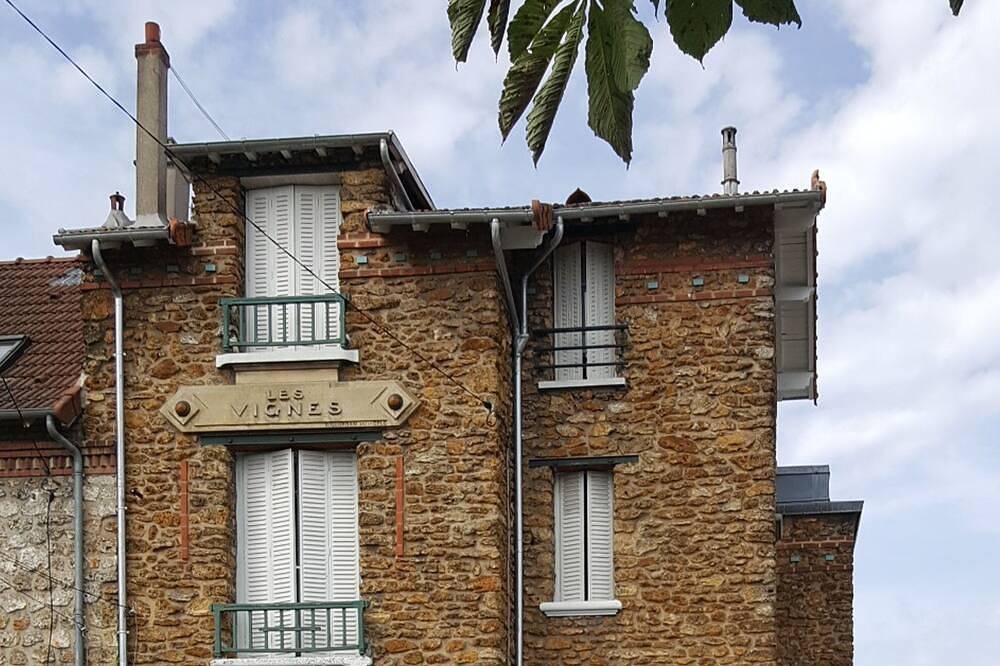 Appartement De Vacances pour 3 Personnes dans Carrières-sur-Seine, Yvelines