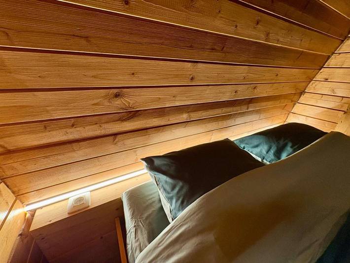 Gîte pour 2 personnes, avec bassin pour enfant et vue ainsi que piscine et jardin, animaux acceptés dans Montleban - 4