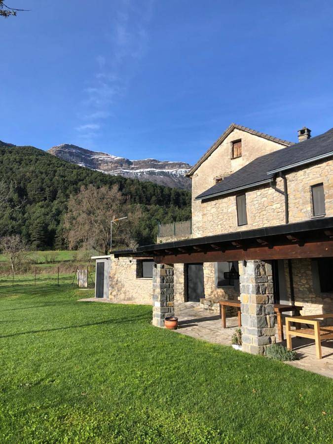 Casa rural para 8 personas, con vistas y jardín en Fiscal - 3