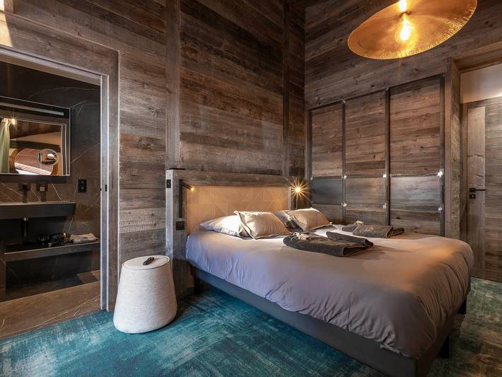 Modern chalet, 6 rooms, 11 guests, mountain view, premium services in Morzine, Les Portes du Soleil