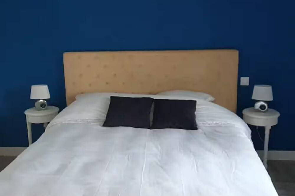 Au Mont Chez Nous #Jacuzzi and Sauna in Ardevon, Pontorson
