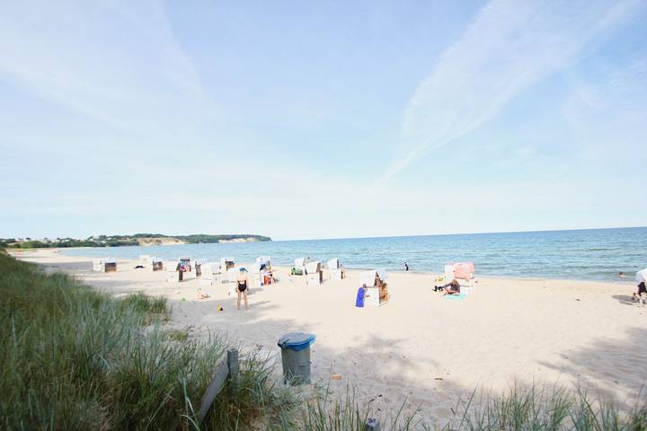 Ferienwohnung für 4 Personen, mit Terrasse in Groß Zicker - 2