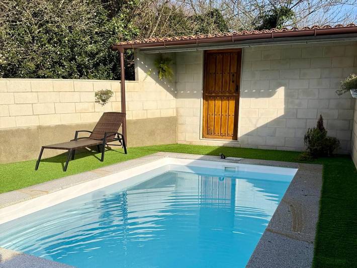 Location de vacances pour 11 personnes, avec vue ainsi que jardin et piscine, animaux acceptés à Padrón - 2