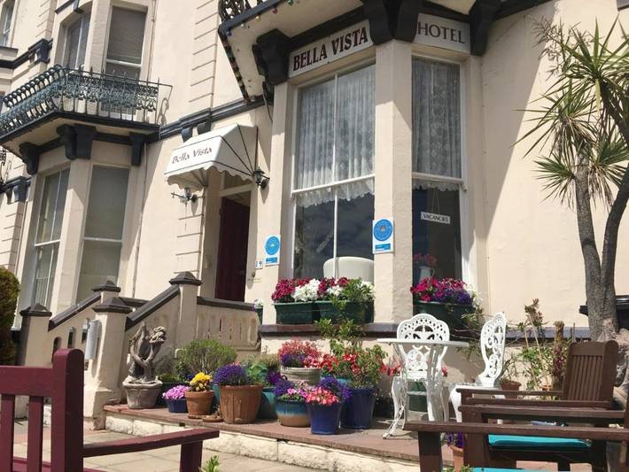 Bed and breakfast for 2 people, with terrace and view in Weston-Super-Mare