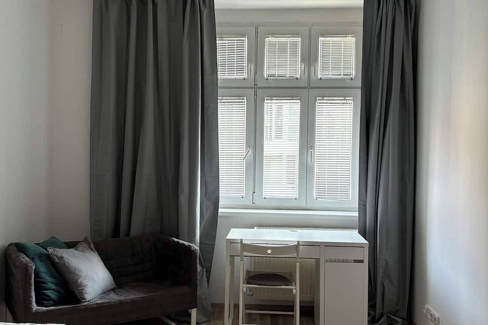 Ganze Wohnung, Smack in the Heart of Old Town Bratislava - 2 bedrooms - sleeps 5  in Bratislava, Bratislava und Umgebung