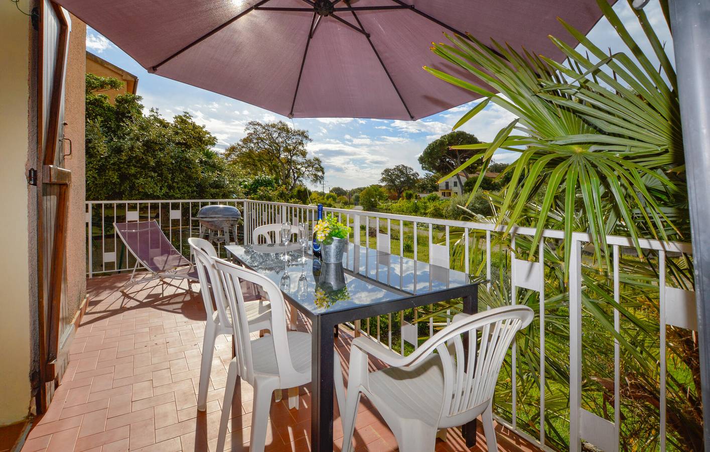 Appartement ensoleillé avec terrasse, climatisation et parking, près de la plage naturiste in San-Giuliano, Arrondissement de Corte