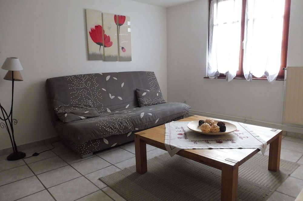 Entire apartment, Cottage 3 *** 4/6 people - 2 bedrooms - Historic center of Ribeauvillé, in Ribeauvillé, Parc naturel régional des Ballons des Vosges