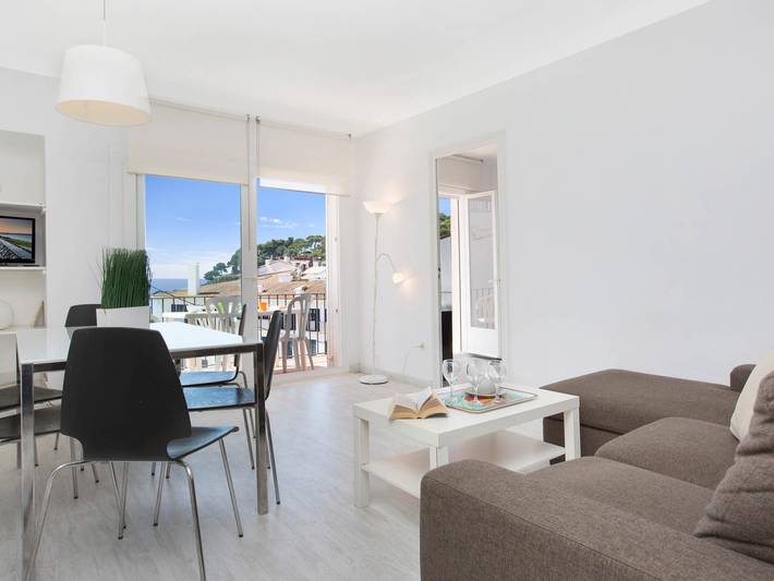 Apartamento entero, Apartamento frente al mar en Llafranc, 3 dormitorios, familia, mascotas bajo petición in Llafranch, Palafrugell