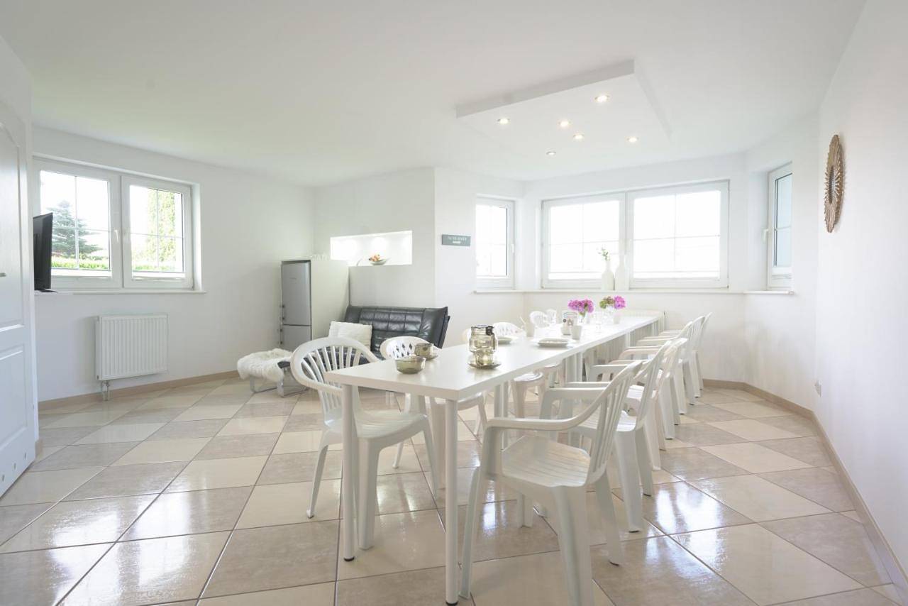Remus House Ii dom na wyłączność dla 12 osób, 6 sypialni, 6 łazienek, ogrodzona działka, ogród, grill, parking in Jastrzębia Góra, Zatoka Gdańska
