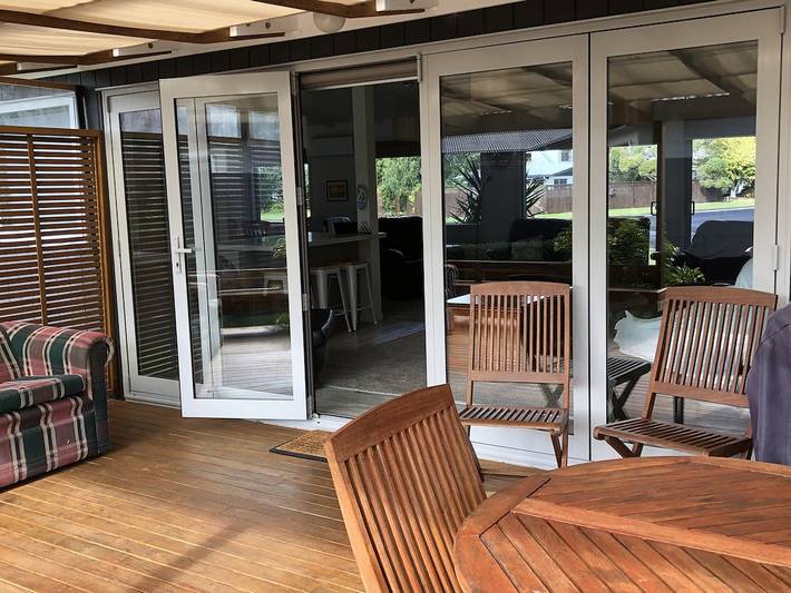 Holiday home for 7 people, with garden and pool as well as terrace in Whitianga