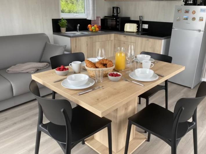 Sunêlia Camping les Nids du Lac - Mobilheim 4 personen - Mobiwood 36 mit seinem Privaten Jacuzzi - 2 Schlafzimmer in Sanchey, Épinal und Umgebung