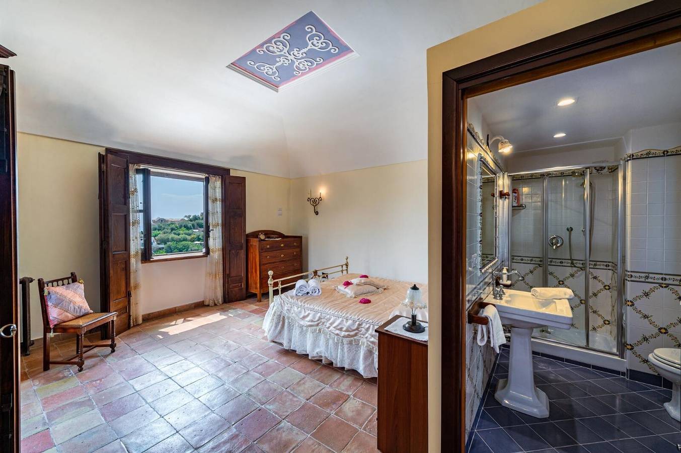 Villa 'Historic Relais Santa Lucia' with Sea View, Wi-Fi and Air Conditioning in Annunziata, Massa Lubrense