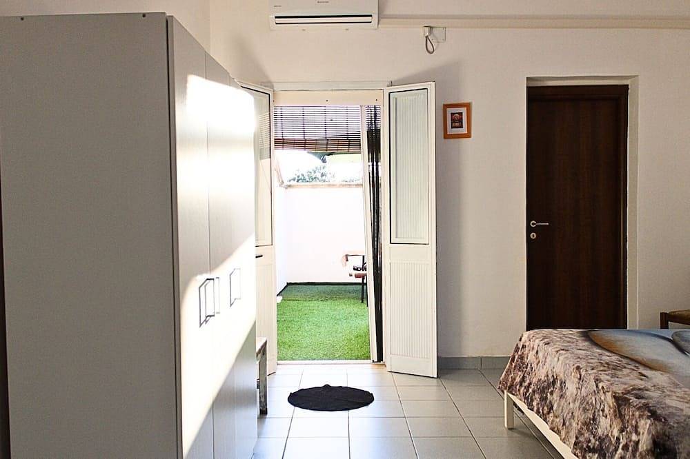 Villetta Giuseppe | Holiday Home in Salentonature and Relaxation a stone's throw from the sea in Melendugno, Provincia de Lecce