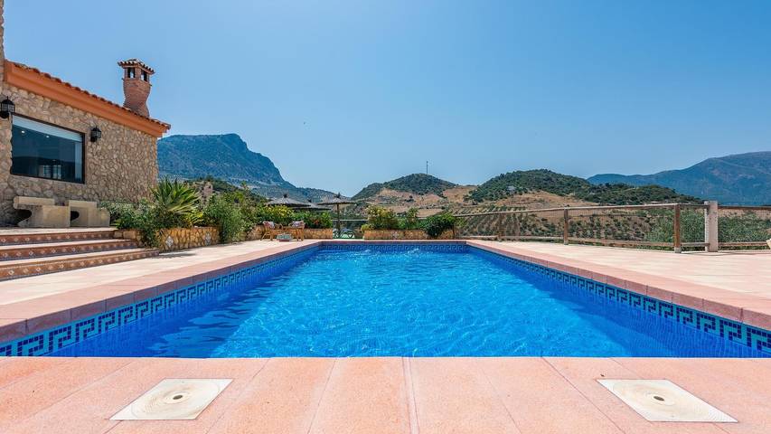 Casa rural para 6 personas, con piscina y balcón/terraza en El Gastor - 3