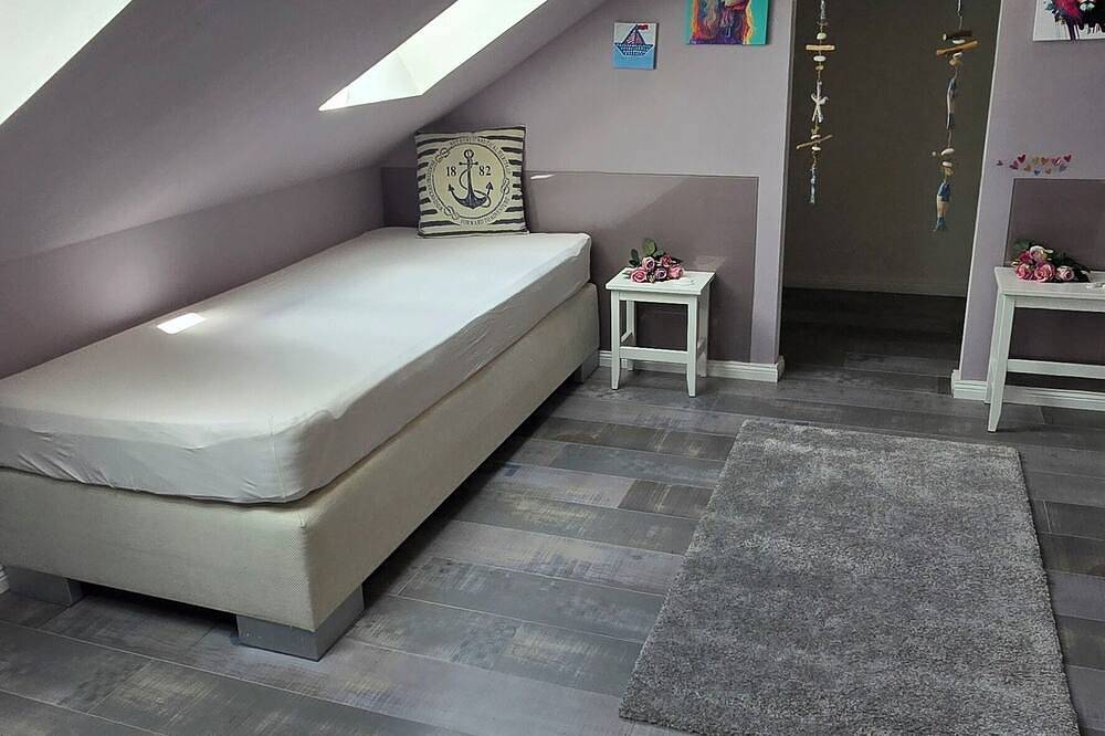 Haus Lena 2 - Urlaub in Ostseenähe -  Ab sofort mit E-Ladesäule! in Pansdorf, Ratekau