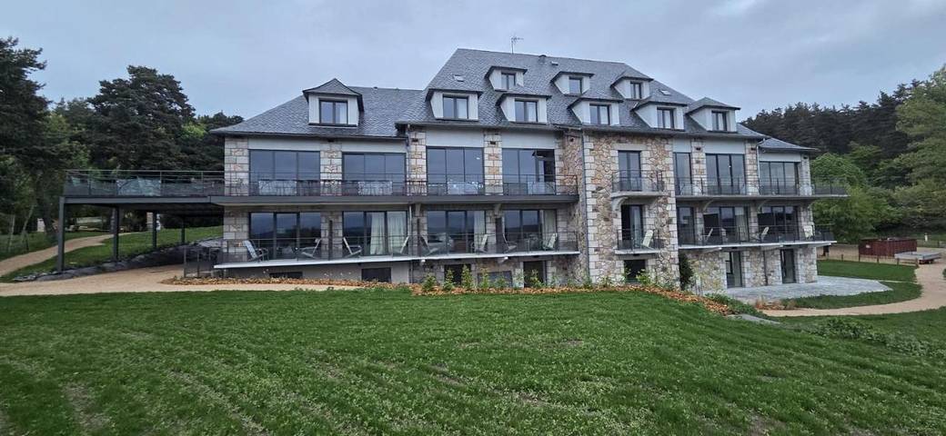 Hôtel pour 2 personnes, avec Terrasse et Jacuzzi ainsi que Jardin et Sauna dans Lac du Barrage de Grandval - 2