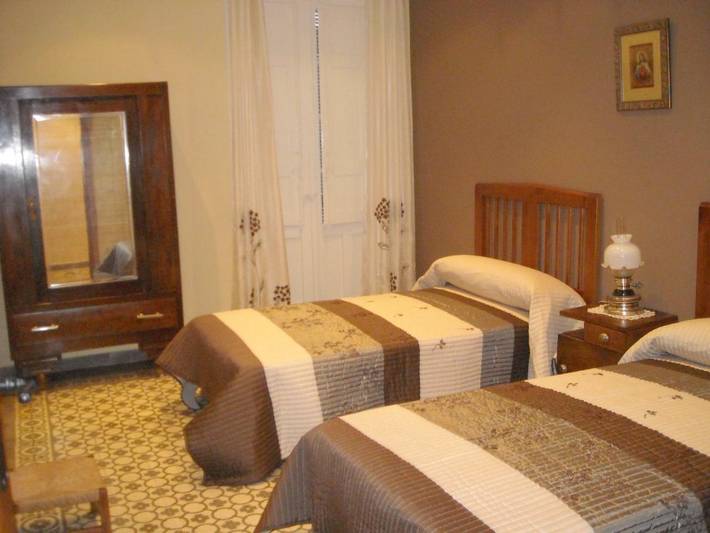 Casa rural para 17 personas, con vistas y jardín en Hoya de Huesca - 3