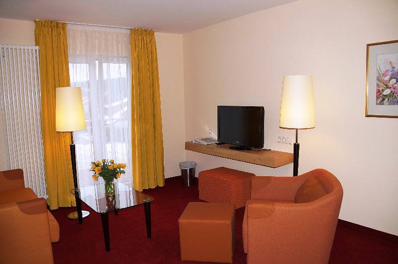 Heger's Parkhotel Flora - Einzelzimmer Ost mit Dusche und Wc in Schluchsee, Forêt-Noire du Sud