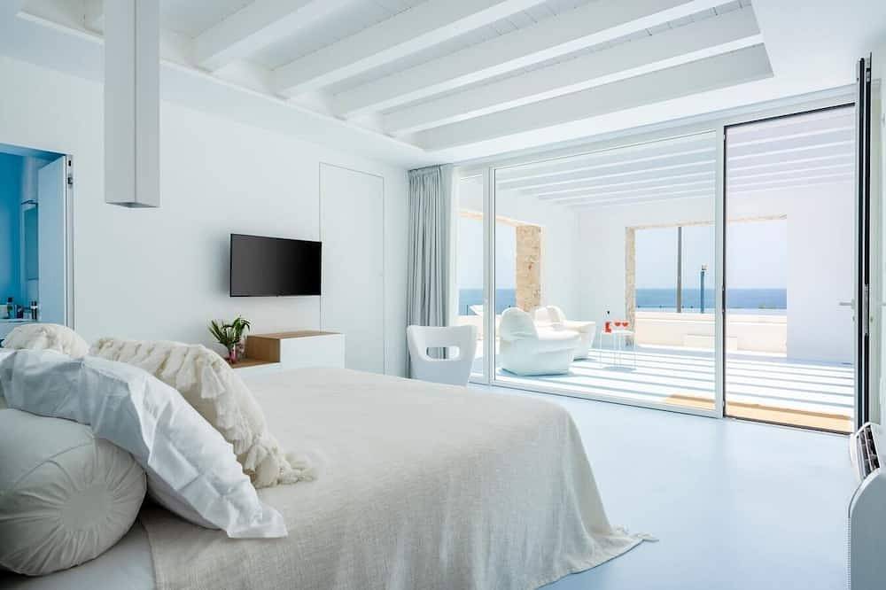 Villa Flavia -With swimming pool and sea access in Siracusa, Siracusa e dintorni