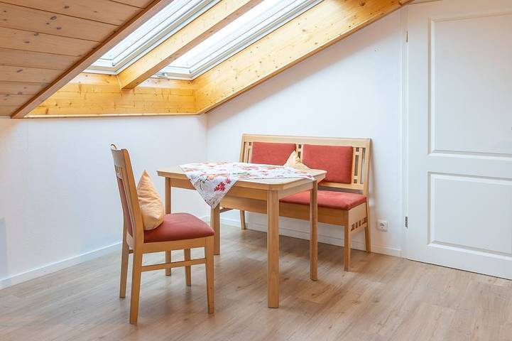 Ferienwohnung für 2 Personen, mit Balkon in Ofterschwang