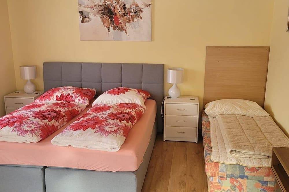 Appartement/Fewo, Dusche und Badewanne, ruhig - Gästehaus Raab in Ranten, Westliche Obersteiermark