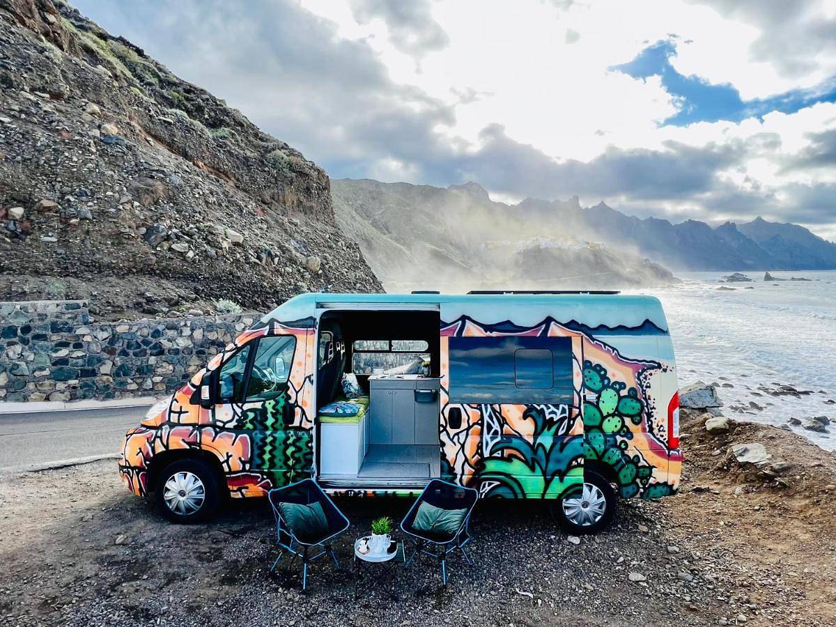 On Road- feel freedom with campervan! in Playa de las Américas, Arona