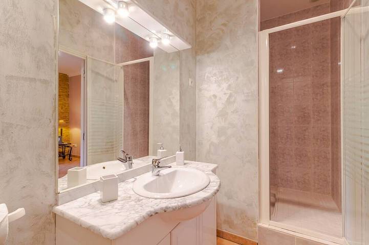 Chambre d’hôte pour 3 personnes, avec jardin à Saint-Amand-de-Coly - 4