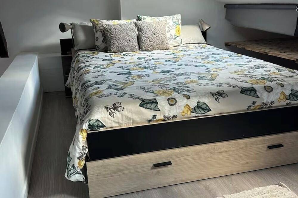 Appartement entier, | Hyper-centre | 4 pers | Parking | 7mn Rer A in Saint-Germain-en-Laye, Yvelines