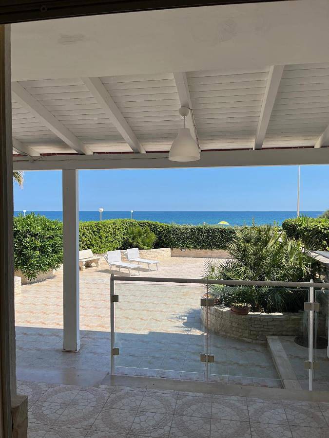 Three-Bedroom Villa in Lido Dieci Venti, Giovinazzo