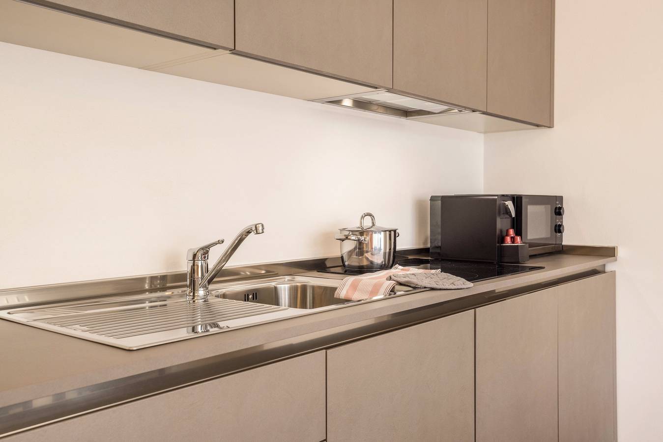 Ganze Wohnung, "Apartment Treï Residence Bun Sté" mit Bergblick, Sauna, Wlan, Terrasse & Balkon in San Vigilio di Marebbe, Enneberg