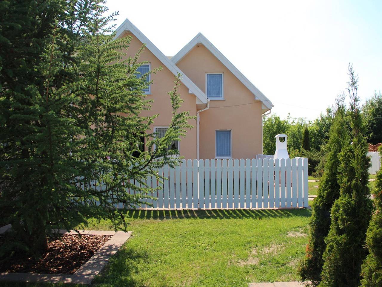 Dom szeregowy nad jeziorem na terenie basen, sauna, in Powiat koszaliński