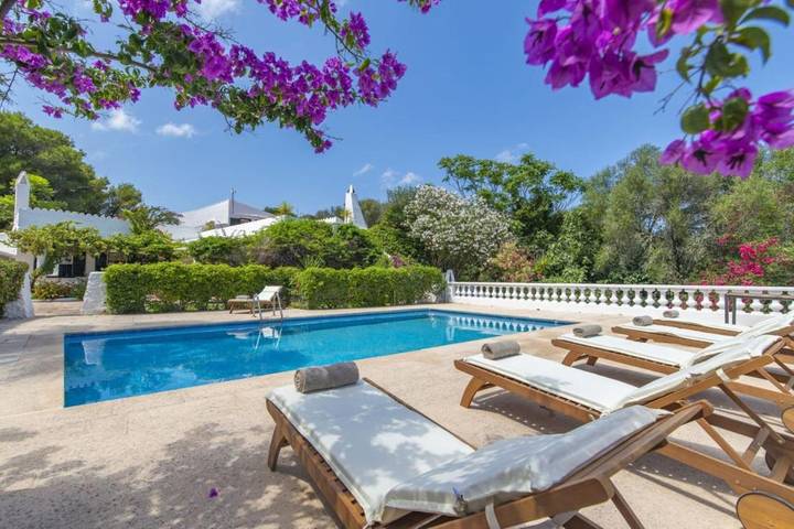 Villa pour 15 personnes, avec terrasse ainsi que jardin et piscine, animaux acceptés à Port d'Andratx - 3