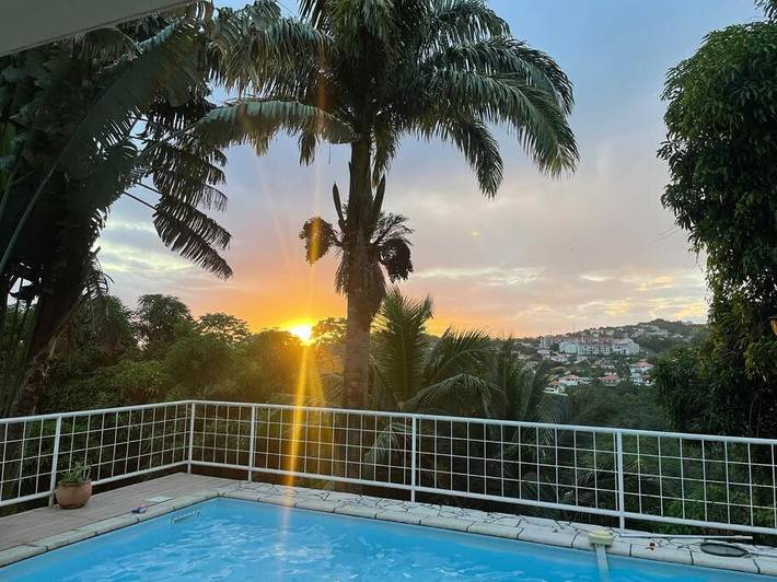 Appartement de vacances pour 3 personnes, avec vue ainsi que piscine et jardin, animaux acceptés - 1