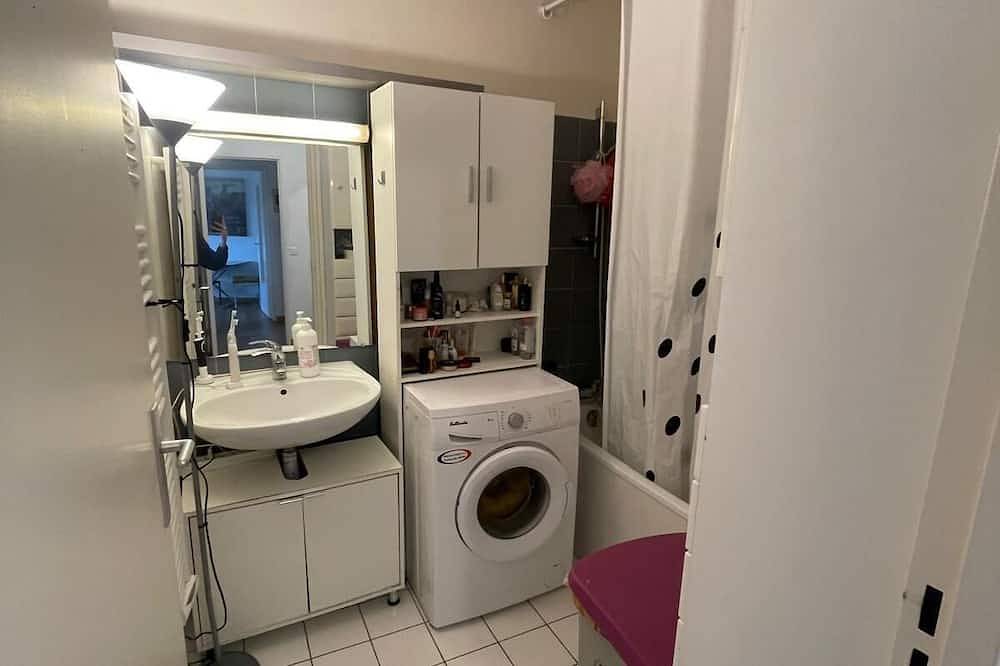 Entire apartment, Seasonal Rental for Olympic Games 2024 in Courbevoie, Hauts-de-Seine