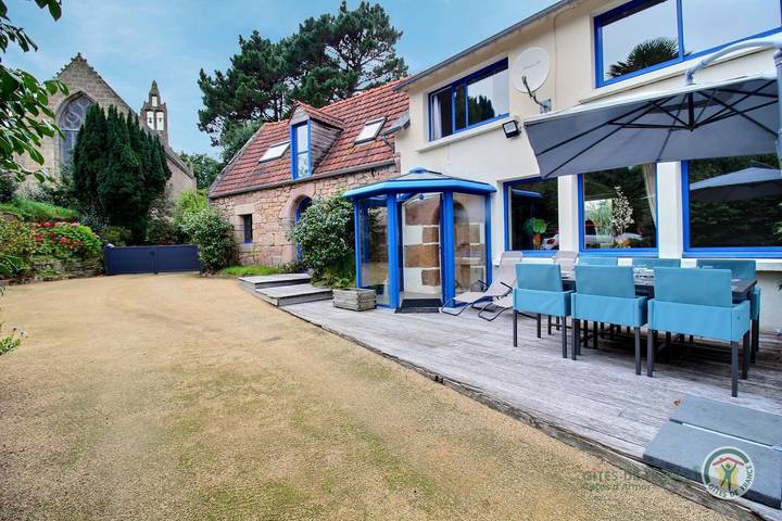 Gîte pour 6 personnes, avec jardin et terrasse à Pleumeur-Bodou