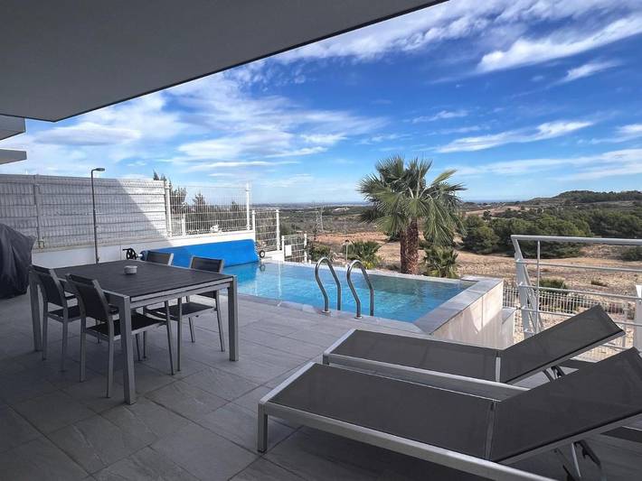 Casa rural para 10 personas, con piscina además de balcón y vistas en San Miguel de Salinas - 4