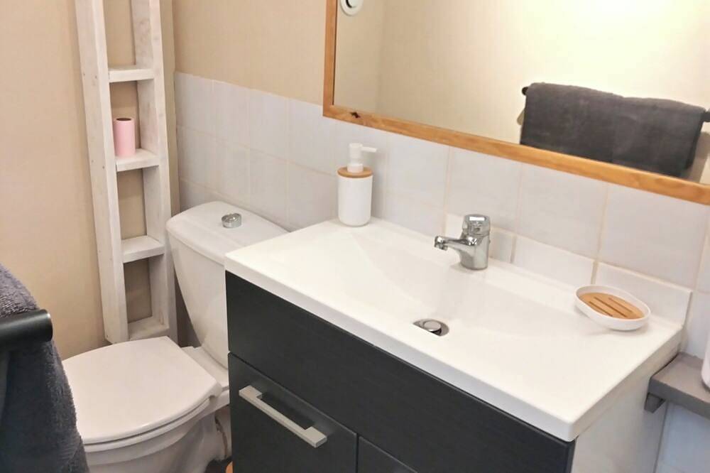 Un esprit loft pour ce charmant logement au calme dans un village de bord de mer in Marsilly, Région de La Rochelle