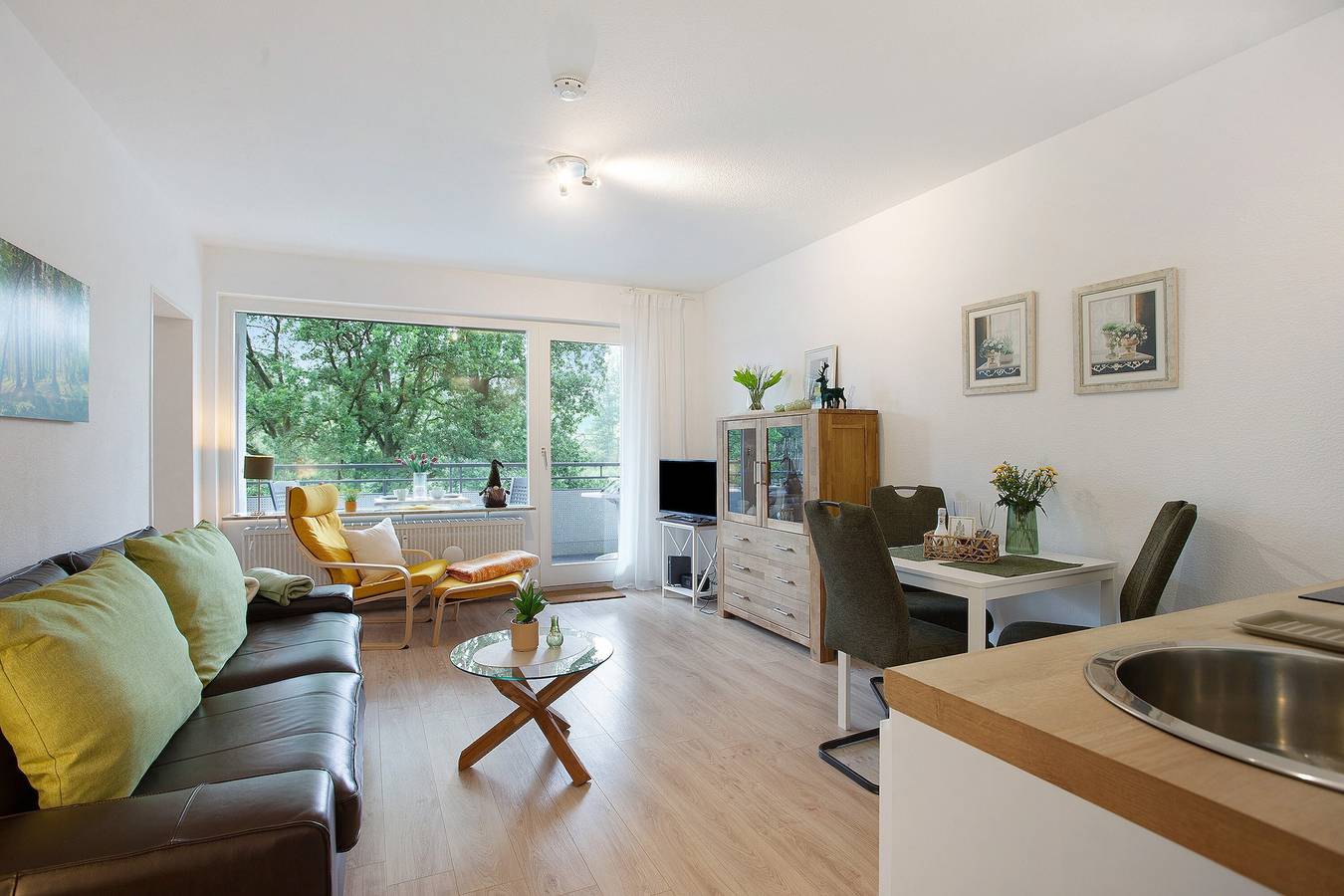 Ganze Wohnung, Ferienwohnung 'Rübezahl' mit Balkon und Wlan in Brilon, die Mittelgebirge