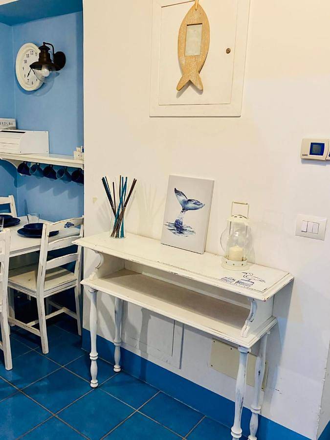 Appartamento intero, Two-Bedroom Apartment in Ostia, Roma
