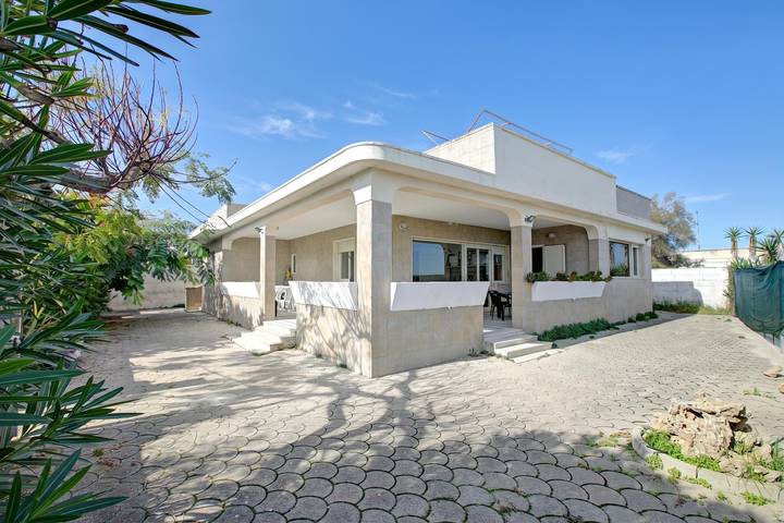 Location de vacances pour 9 personnes, avec vue sur l’océan, animaux acceptés à Lecce - 3