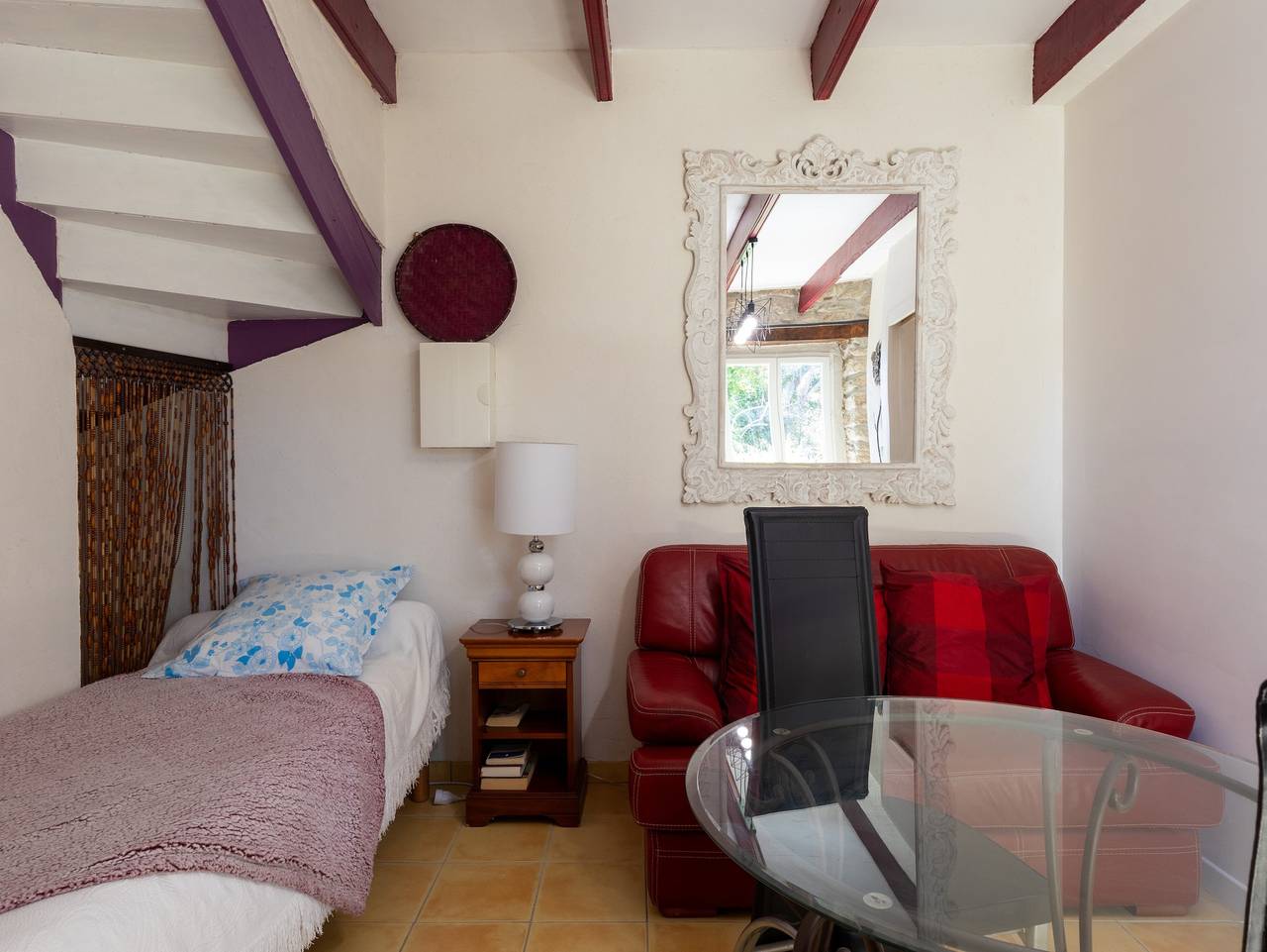 Pension 'Chambre Ty Ellen' mit Gemeinschaftsgarten und Wi-Fi in Beg-Léguer, Lannion