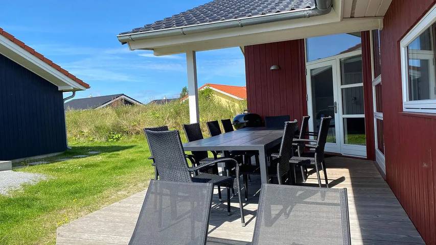Ferienhaus für 11 Personen, mit Whirlpool und Terrasse sowie Sauna in Großenbrode - 2